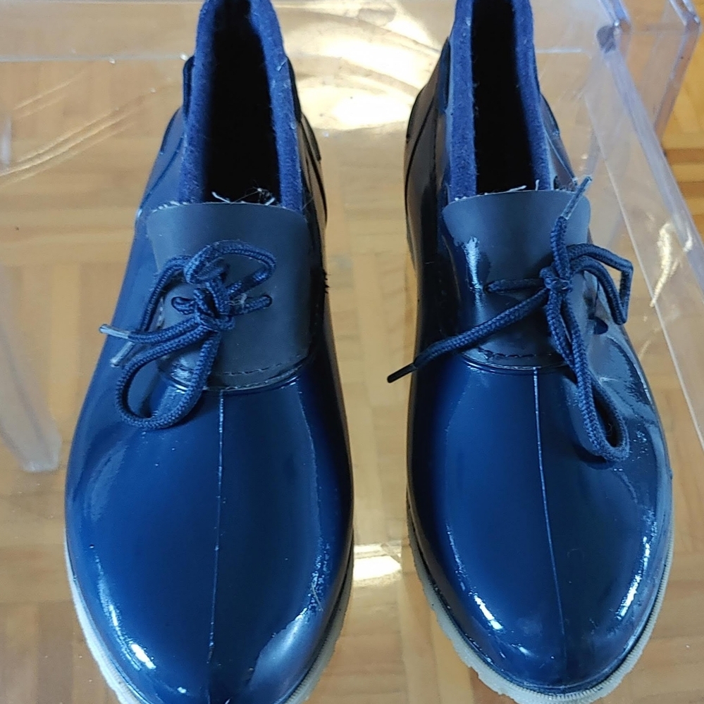 Blue rain booties size 10 made in Canada